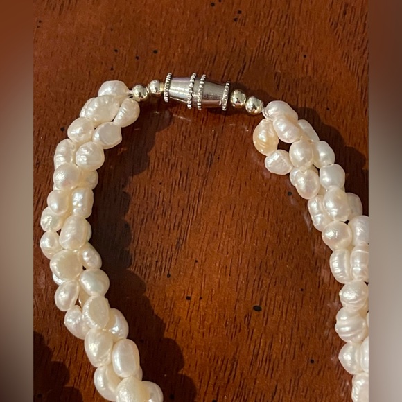 PRETTY! VINTAGE 26” LONG FRESHWATER SEED PEARL NECKLACE W/ SILVER BARREL CLASP - Picture 5 of 7